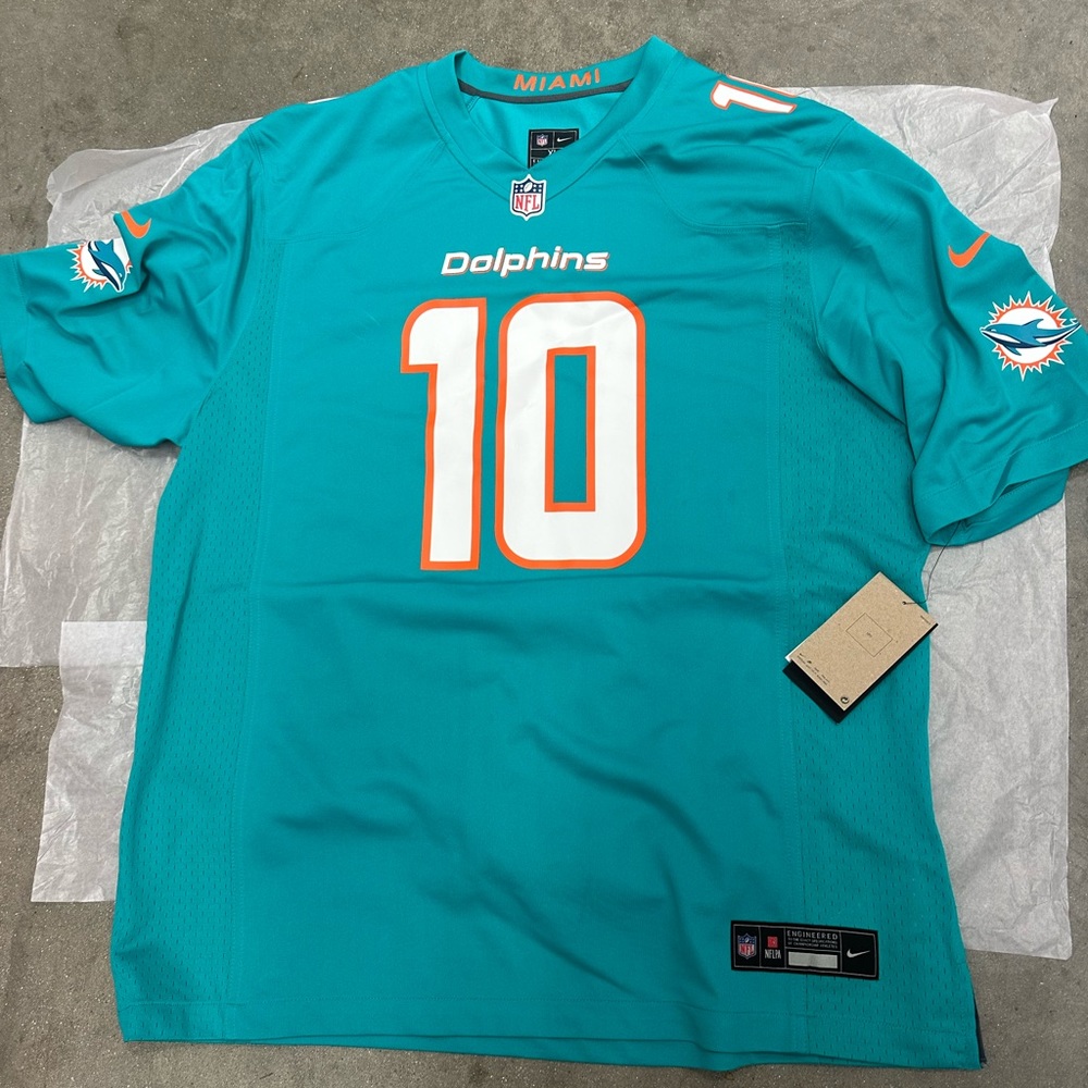 NWT NFL Men's Nike Tyreek Hill White Miami Dolphins  Jersey size XL